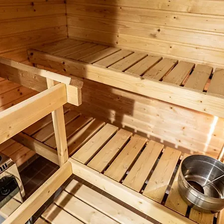 Apartment, Sleepwell, Tyynimeri With Private Parking And Optional Private Sauna Apartment Helsinki